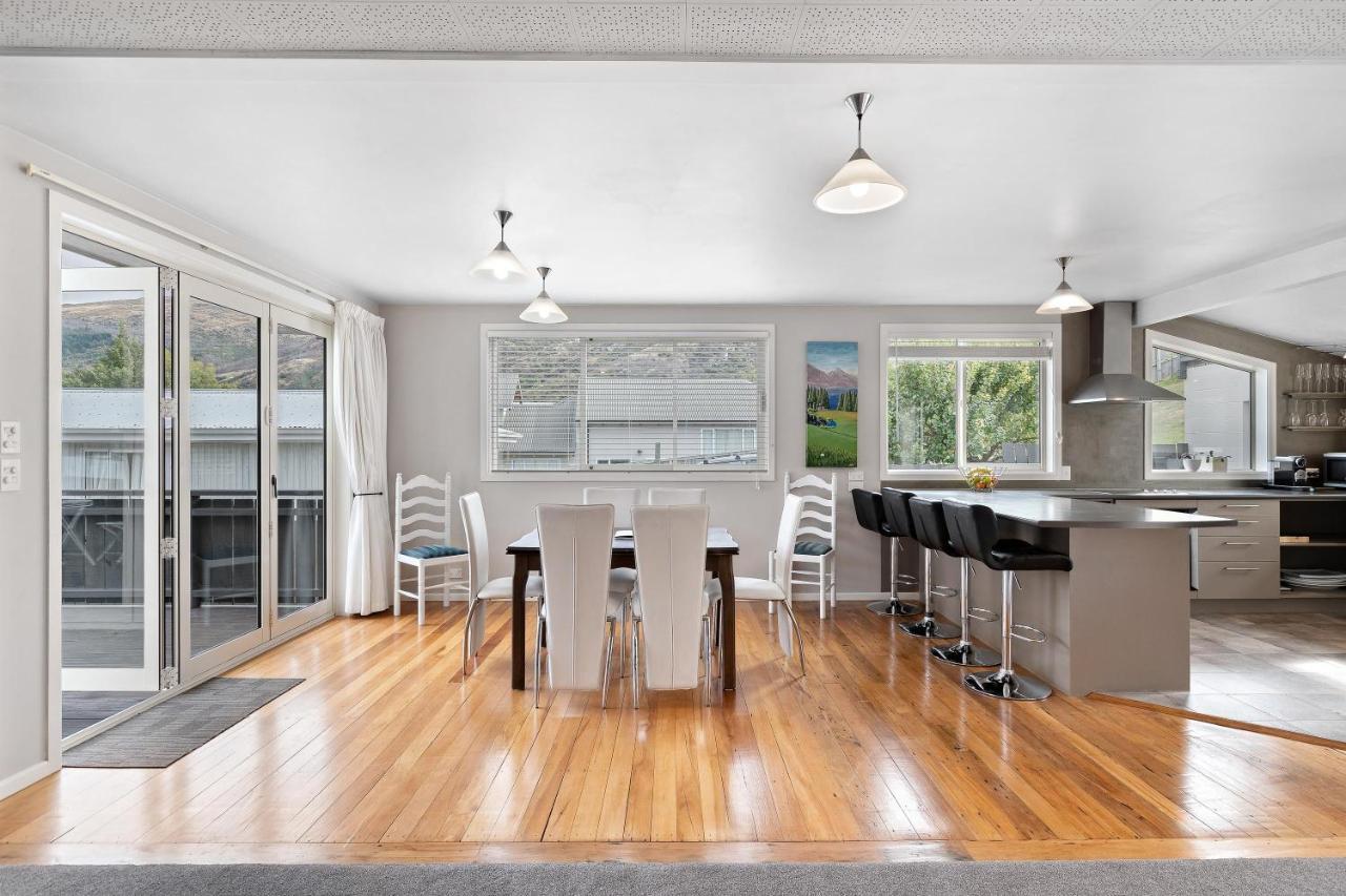 Lake And Mountain View Living Queenstown Extérieur photo