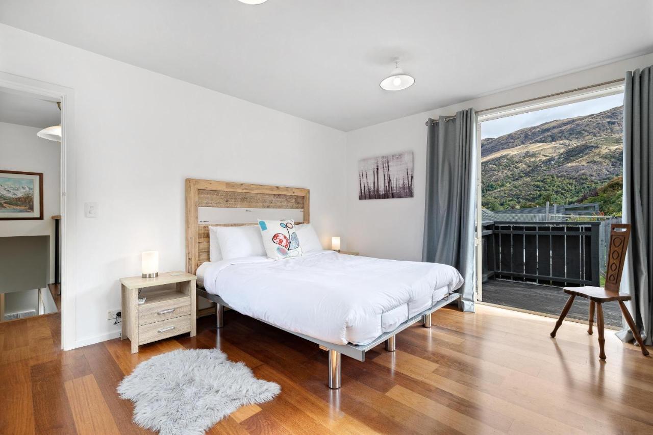 Lake And Mountain View Living Queenstown Extérieur photo